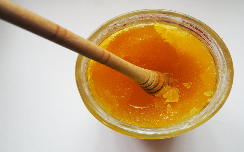 Understanding Crystallized Honey: A Guide for the Eco-Conscious Consumer